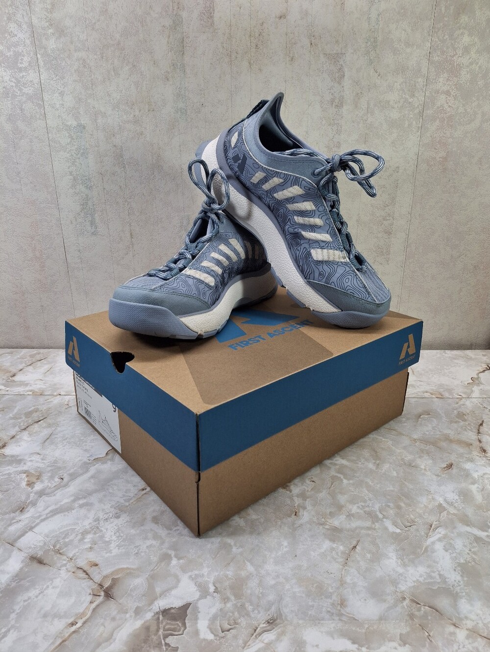 Eddie Bauer High Jinx Low Hiker First Ascent Womens 9 Blue Smoke